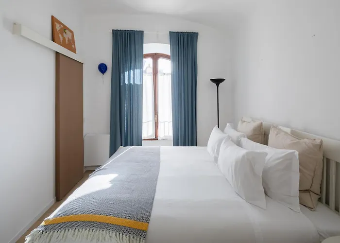 2 Bedrooms Flat Near The Colosseum