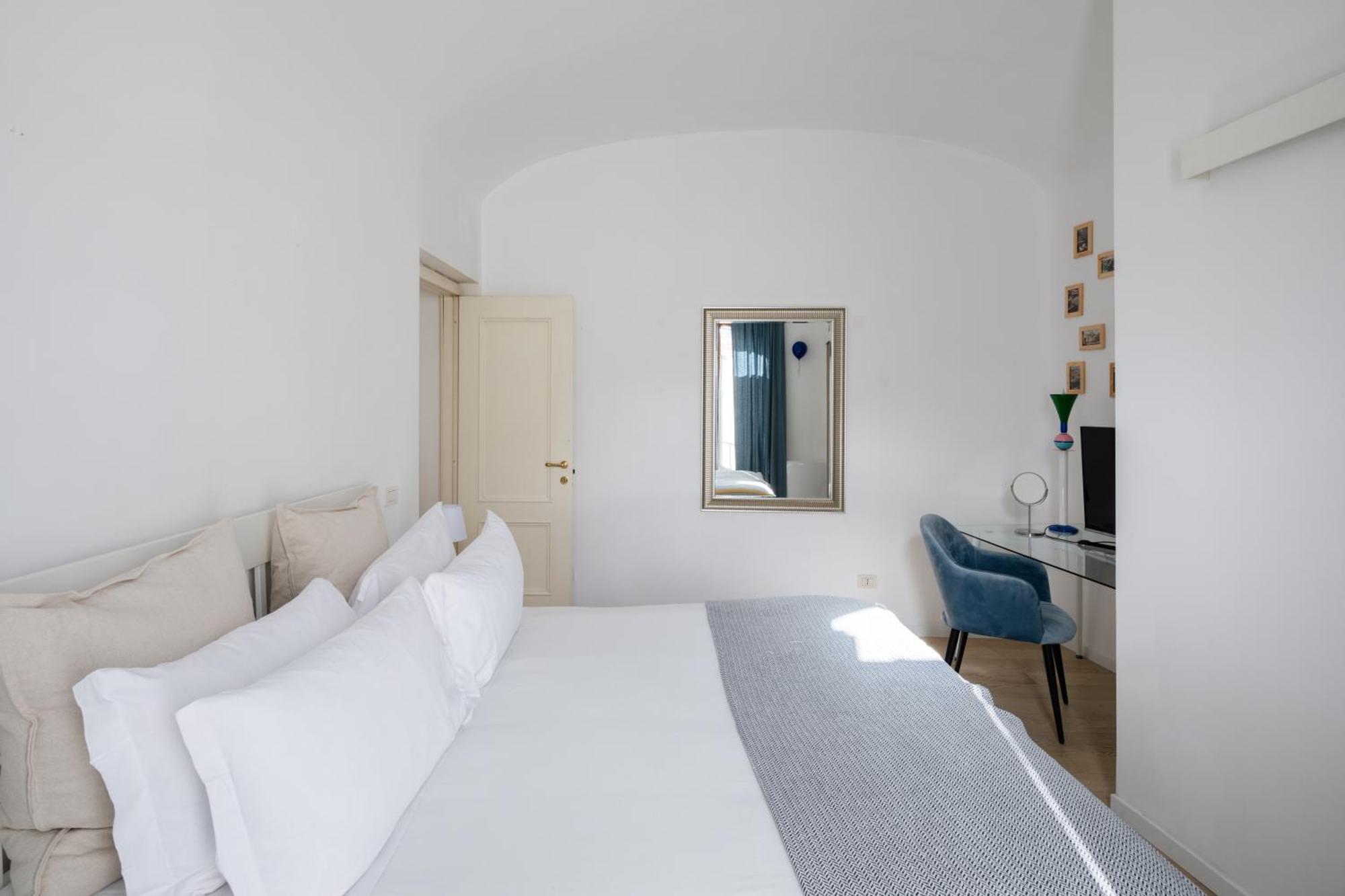 2 Bedrooms Flat Near The Colosseum *
