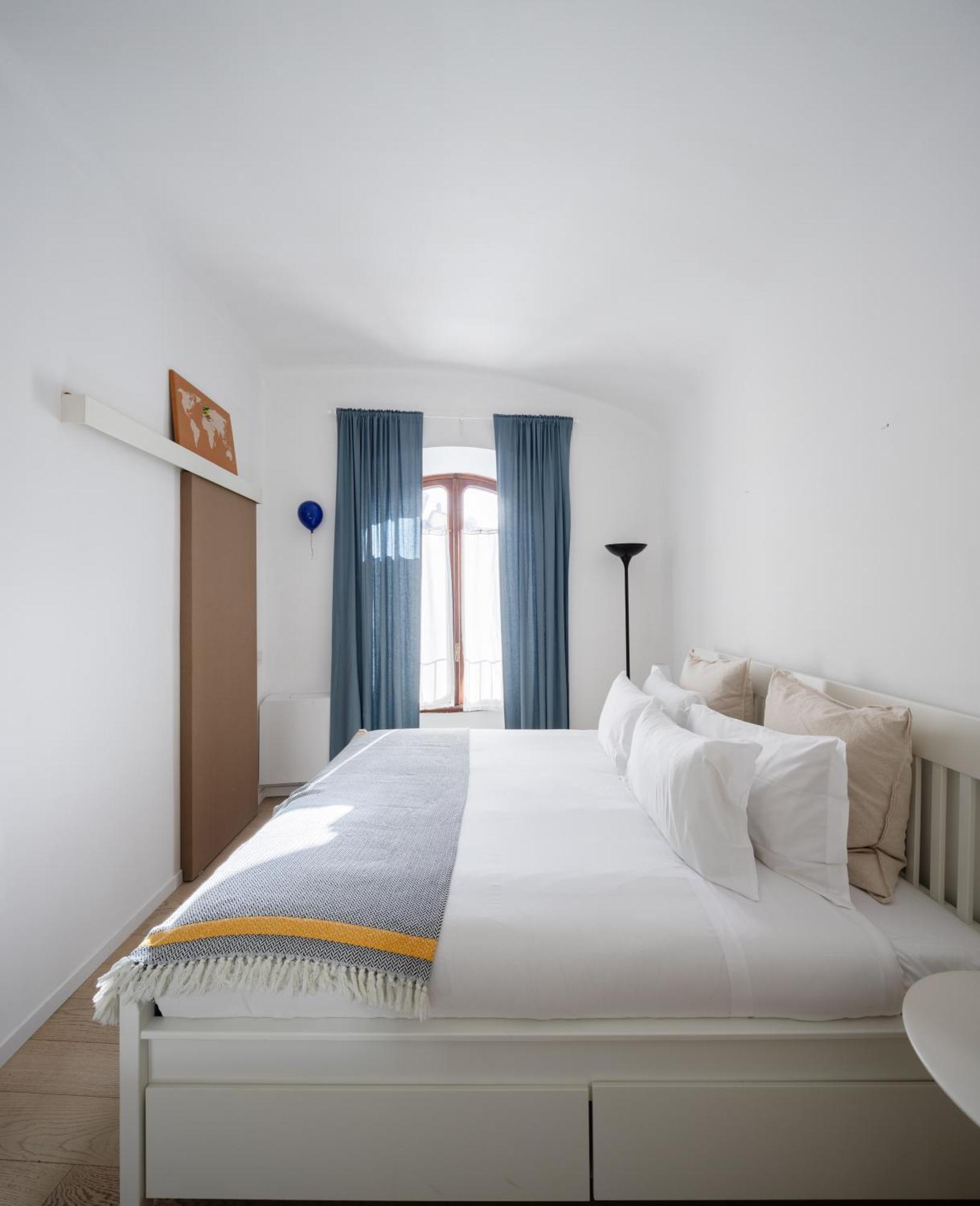 Apartment 2 Bedrooms Flat Near The Colosseum
