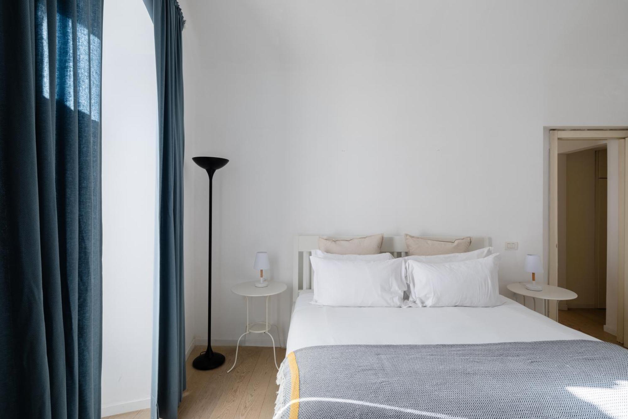 Apartment 2 Bedrooms Flat Near The Colosseum *