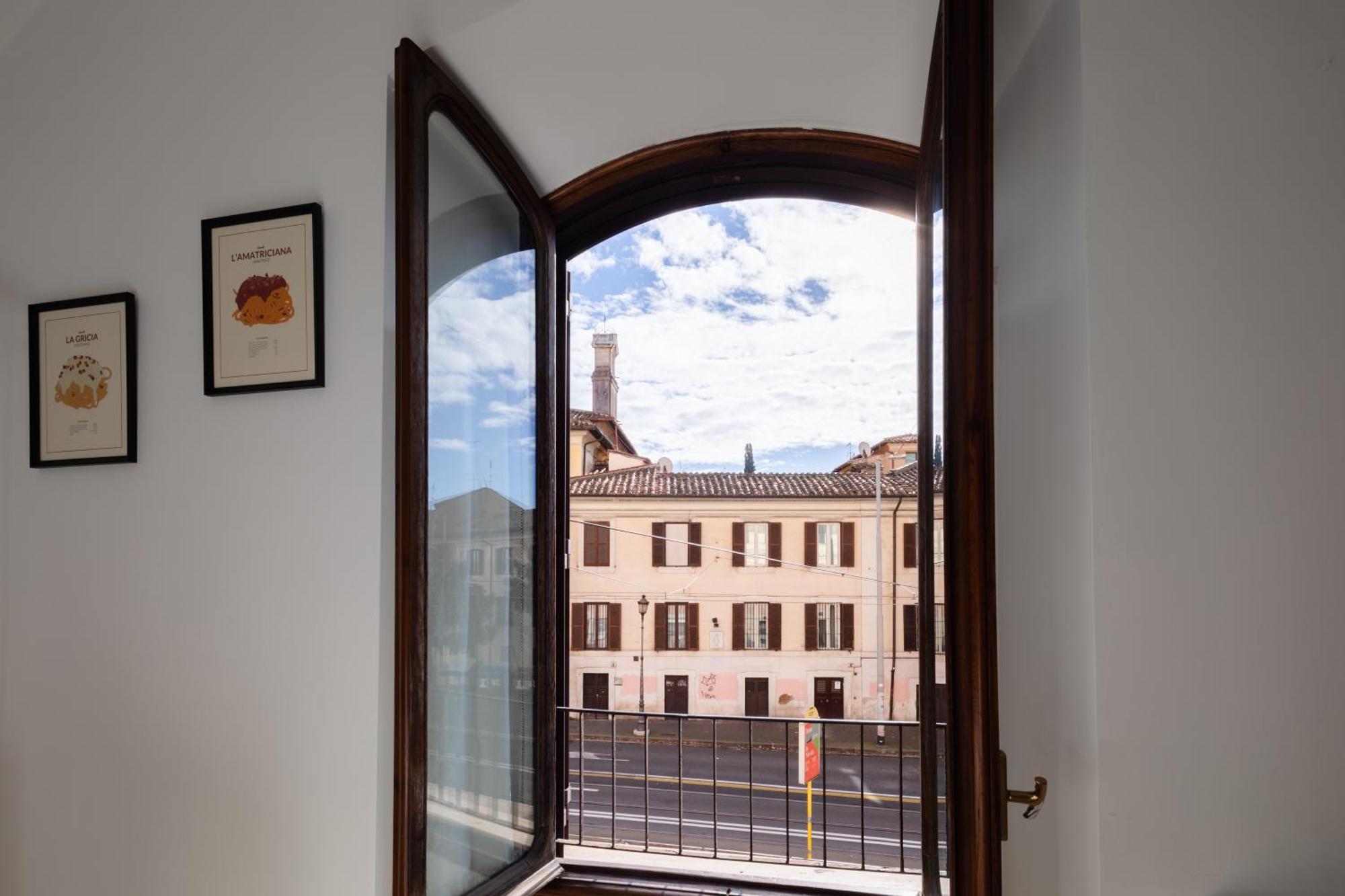 2 Bedrooms Flat Near The Colosseum Apartment Rom
