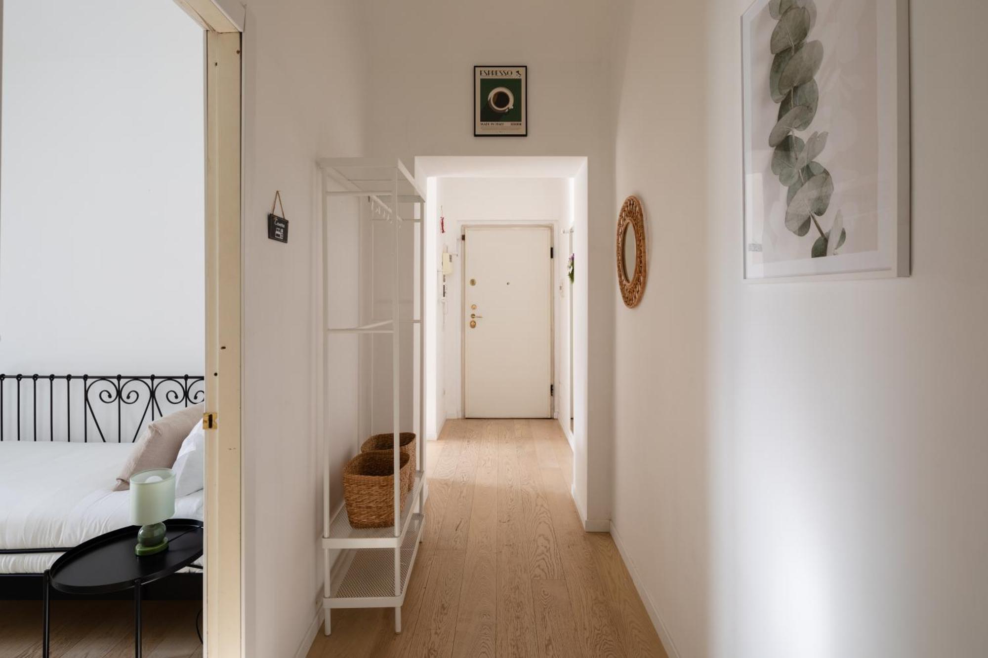 Apartment 2 Bedrooms Flat Near The Colosseum